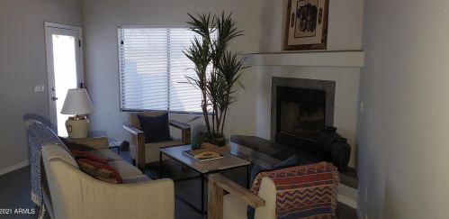 37211 19th Ave, Phoenix, AZ 85086-9154