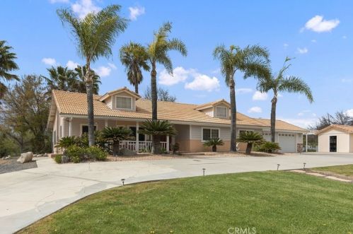 37200 Glenoaks Rd, Temecula CA 92592-8534 exterior