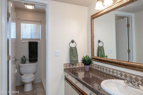 124 Pastime Rd, Tucson AZ 85705-3399 exterior