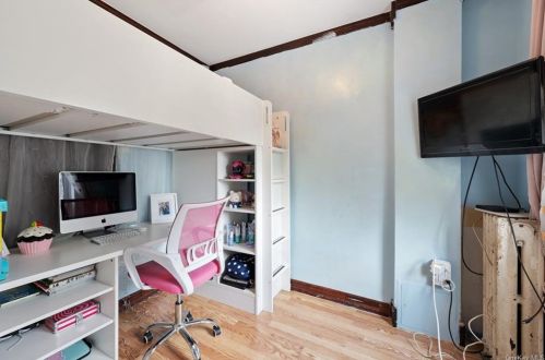 2983 Perry Ave, Bronx NY 10467-4105 exterior