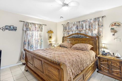 5305 Warren St, Naples FL 34113-8746 exterior