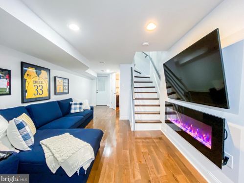 1237 Mascher St, Philadelphia PA 19140-4624 exterior