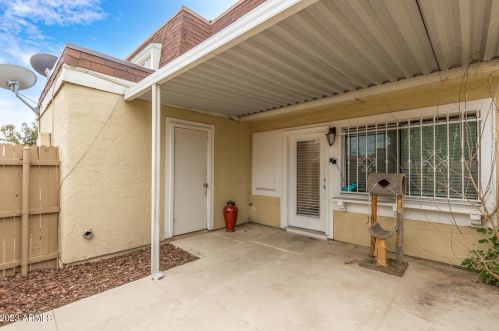 8427 34th Ave, Phoenix AZ  85051-5952 exterior