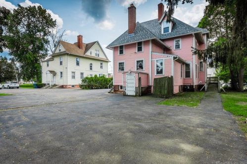 40 Bloomfield Ave, Windsor CT 06095-2303 exterior