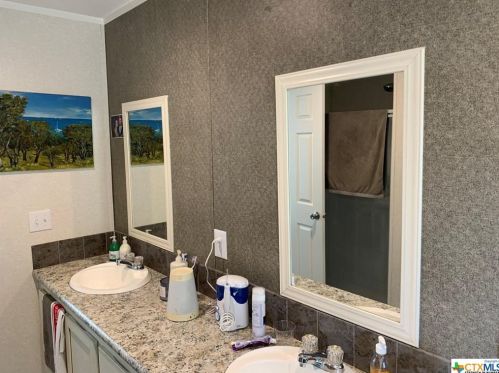 676 Henderson Dr, Spring Branch TX 78070-4032 exterior