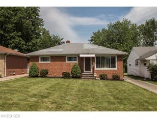 821 Mckinley Ave, Cleveland, OH 44146-3863