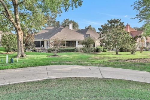 11 Greenview St, Montgomery TX 77356-8456 exterior