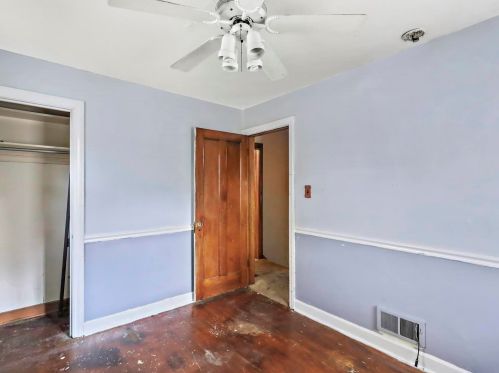 11467 Whipple St, Chicago IL 60655-2128 exterior