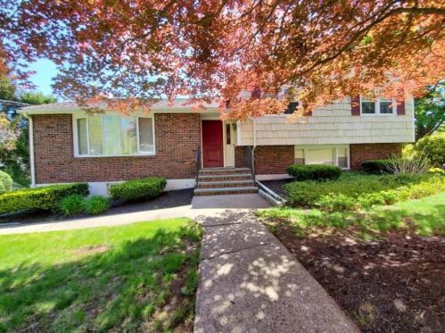 23 Charles Dr, Canton, MA 02021-1542