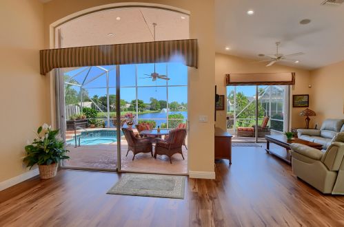 10327 Copper Lk Dr, Boynton Beach FL 33437-5508 exterior