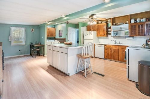 9 Toomey Dr, Poughkeepsie NY 12603-4215 exterior