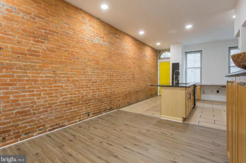 421 13 St, Philadelphia PA 19147-1142 exterior