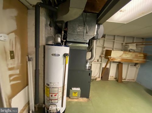 802 Hayward Ave, Silver Spring MD 20912-5808 exterior