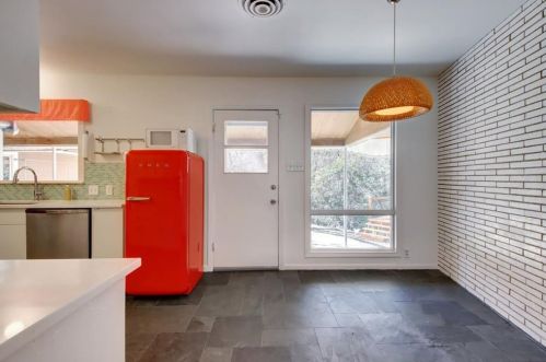 1403 Crestwood Rd, Austin TX 78722-1114 exterior