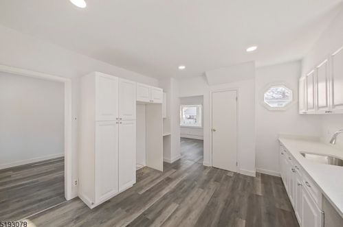 76 Passaic Ave, Paterson NJ  07506-1406 exterior