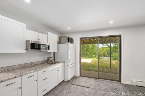 2532 Northboro Ct, Grand Rapids MI 49525-3012 exterior