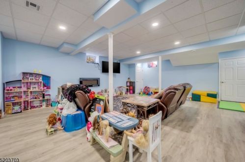 6 Ascot Ln, Sparta NJ 07871-2869 exterior