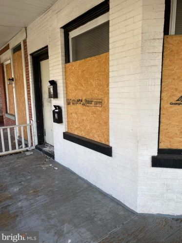 42 Atterbury Ave, Trenton, NJ 08618-5612