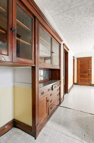 951 Lawndale Ave, Chicago IL 60655-3315 exterior