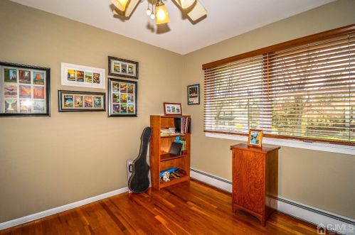 5 Pendleton Pl, Edison NJ 08820-2737 exterior