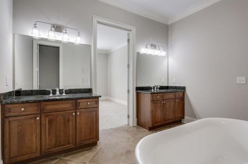 1424 Briarhaven Trl, Atlanta GA 30319-4020 exterior