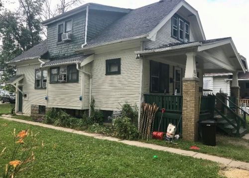 5243 38th St, Milwaukee, WI 53209-4735