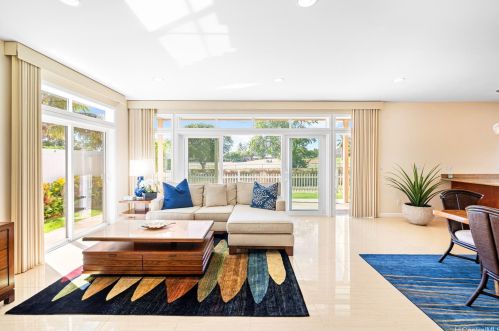 499 Kealahou St, Honolulu, HI 96825