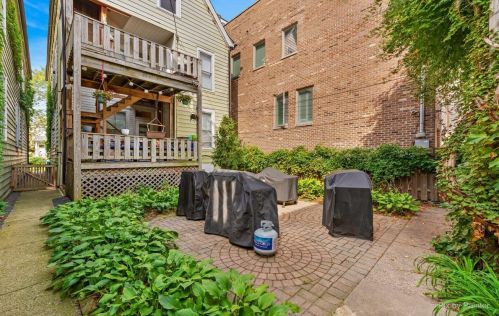 1214 Schubert Ave, Chicago IL  60614-1218 exterior