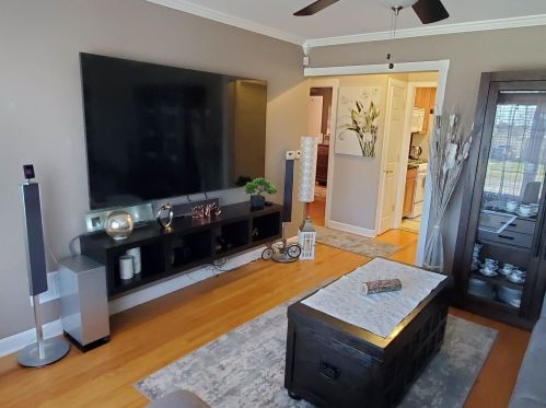 4240 Oketo Ave, Chicago, IL 60706-1131