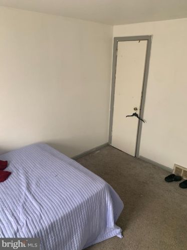 1572 Park Blvd, Camden NJ 08103-2826 exterior