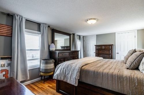 18 Hingston St, Peabody MA 01960-5825 exterior