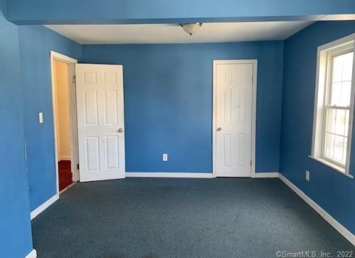 187 Hawkins St, Derby CT 06418-1511 exterior