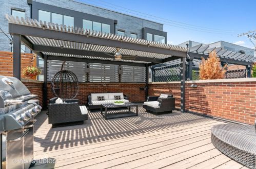 2630 Paulina St, Chicago IL  60614-1018 exterior