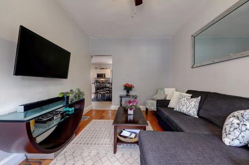 15 Armington Ave, Providence RI 02908-5202 exterior