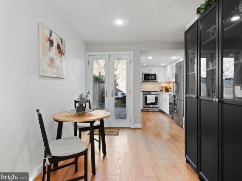 903 Princess St, Alexandria VA  22314-2244 exterior