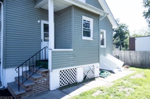 504 Centennial Ave, Cranford NJ  07016-3430 exterior