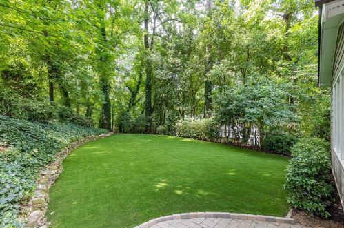 2150 Monterey Dr, Atlanta, GA 30318-1725