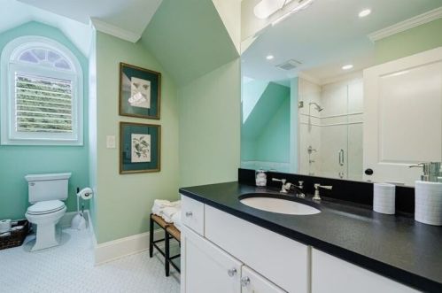 100 Chambord Dr, Atlanta GA 30327-4583 exterior