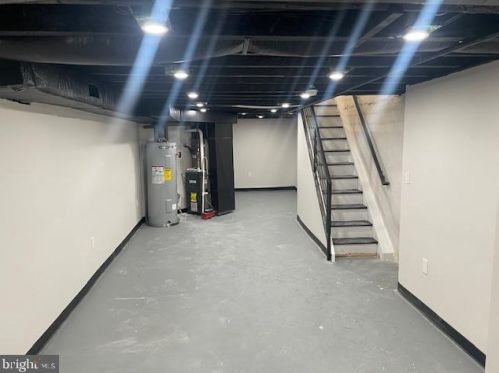 232 Edgewood St, Philadelphia PA 19139-2323 exterior