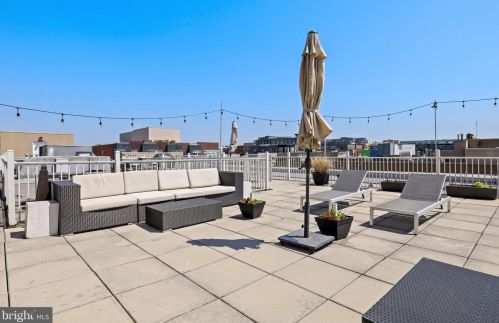 2004 11th St, Washington DC  20001-4014 exterior