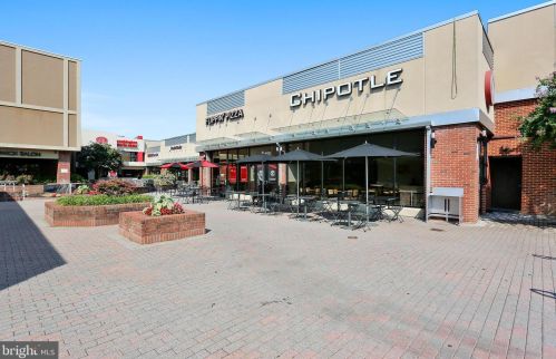 10941 Wickshire Way, Rockville MD 20852-3220 exterior