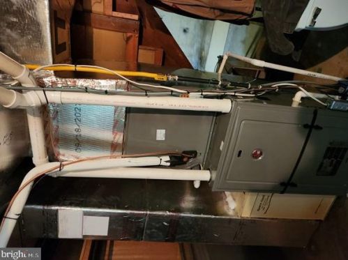 1410 Springside Dr, Lancaster PA 17603-6320 exterior