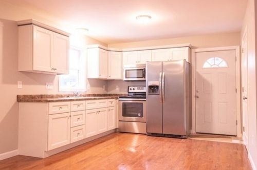 245 Water St, Springfield MA  01151-1125 exterior