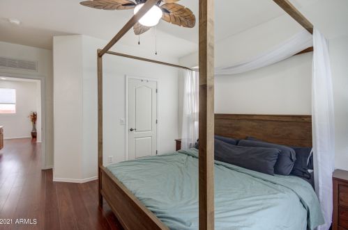 7429 19th St, Phoenix AZ  85042-5795 exterior