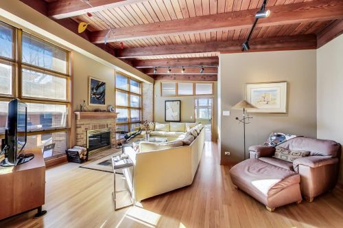 322 Kenmore Ave, Elmhurst IL 60126-3518 exterior