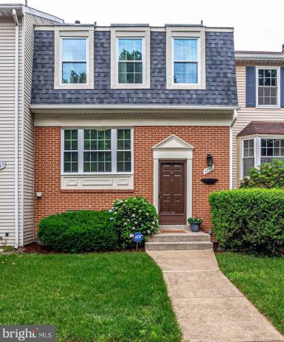 7755 Hiawatha Ln, Rockville, MD 20855-2602