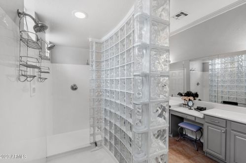 2425 Barbie Ln, Phoenix AZ  85085-5004 exterior