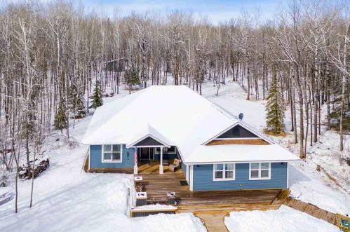 9127 Superior St, Duluth MN 55812-2139 exterior