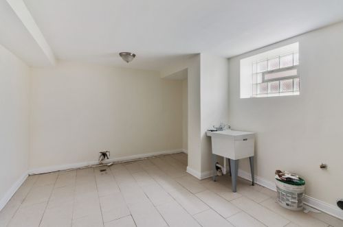 2614 78th St, Chicago IL 60649-5206 exterior