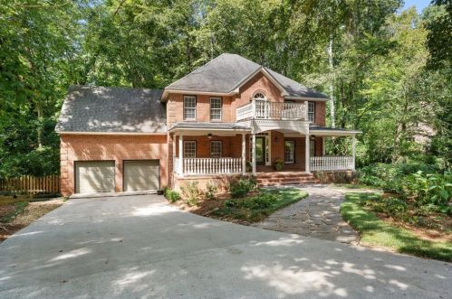 4226 Carmain Dr, Atlanta, GA 30342-3504